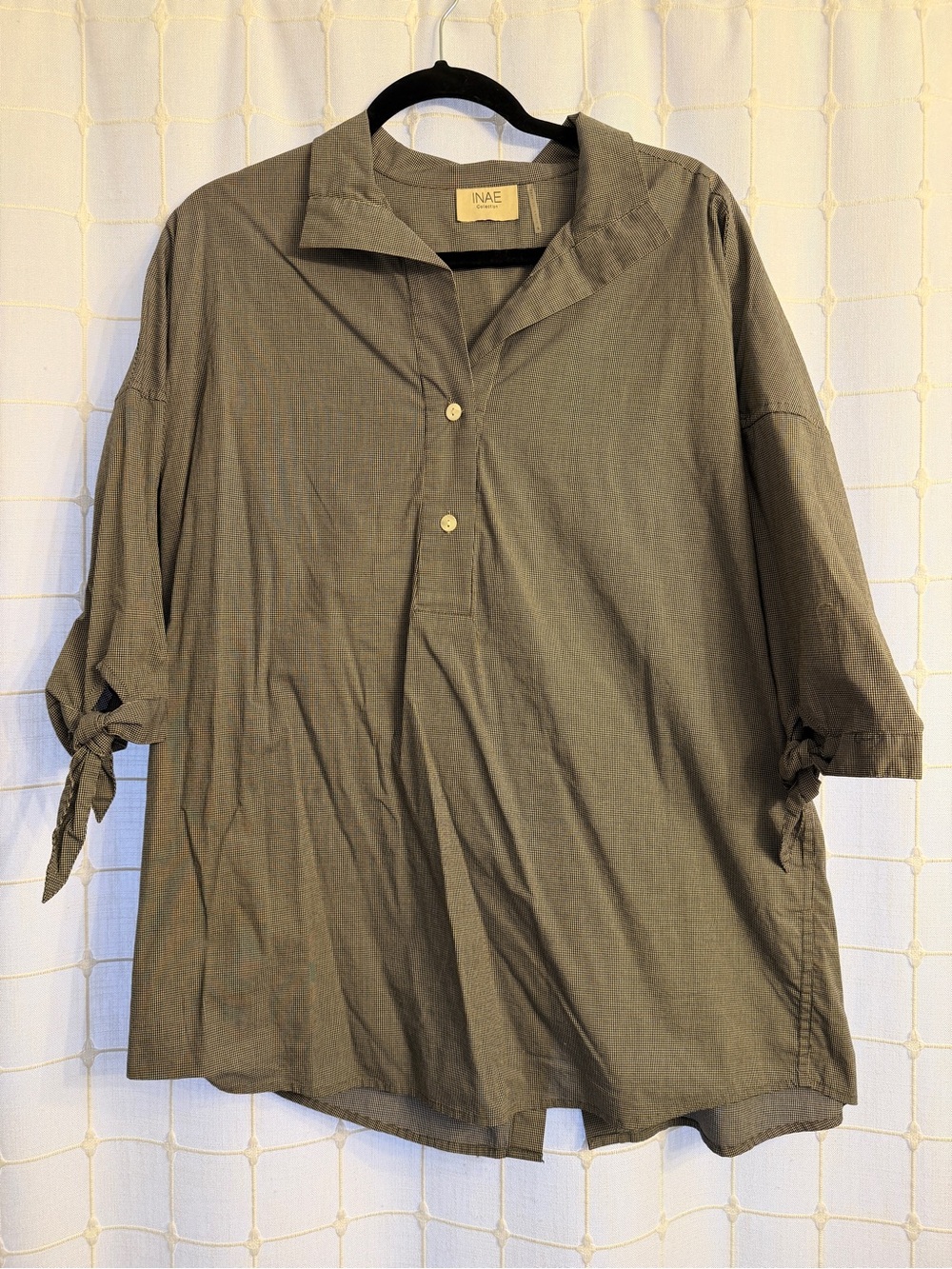 Inae oversized Relaxed Buttoned women’s Shirt with back buttons